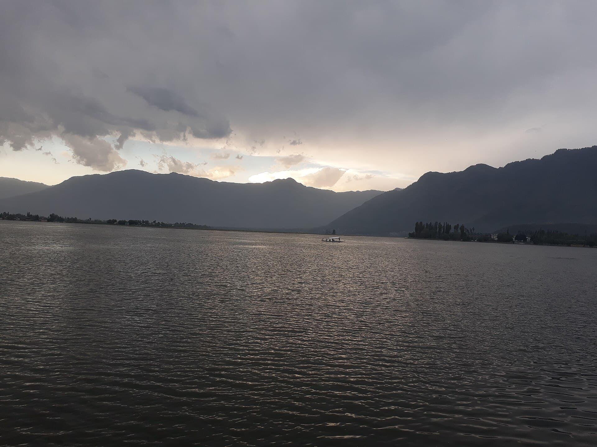 Kashmir Essential Escape in Kashmir