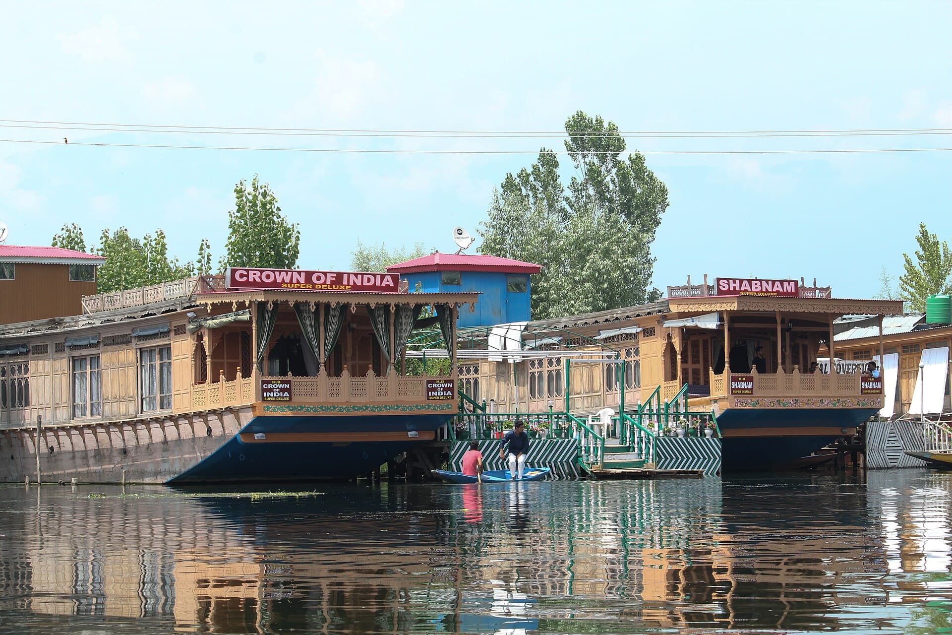 Kashmir Honeymoon Retreat across Srinagar, Gulmarg, Pahalgam
