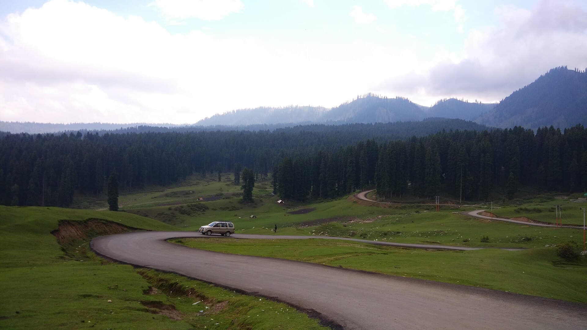 the eutopean view of valley at doodhpathri, Kashmir, India. captured by my mi3 phone.